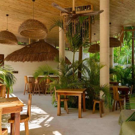 Beautiful Swim-Up Studio With Private Terrace, Pool And Jungle Gym 图卢姆 外观 照片