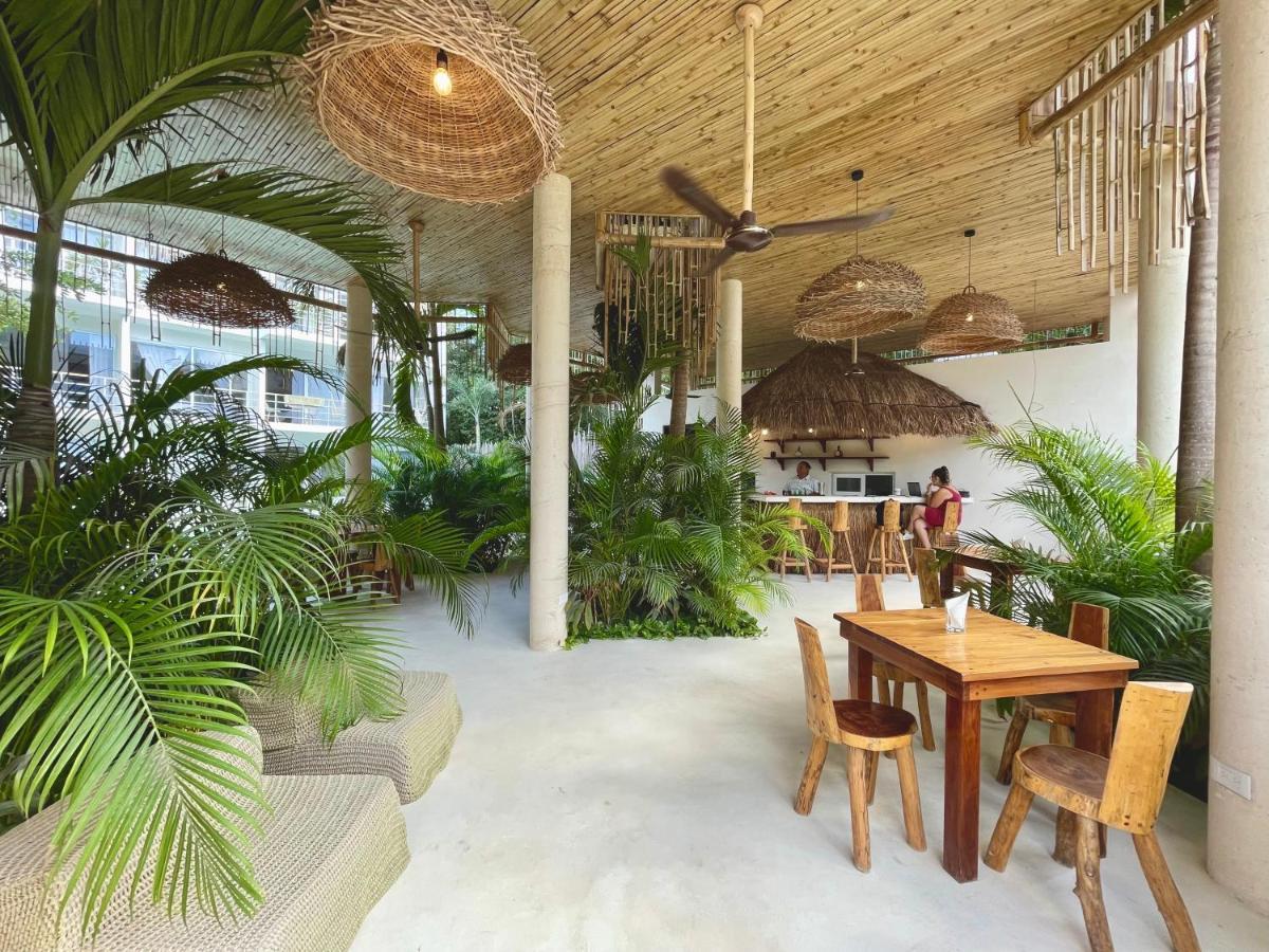 Beautiful Swim-Up Studio With Private Terrace, Pool And Jungle Gym 图卢姆 外观 照片
