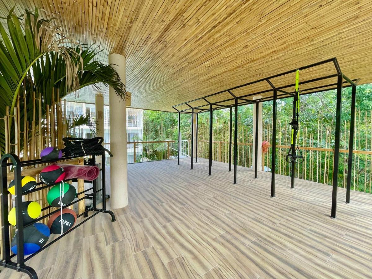 Beautiful Swim-Up Studio With Private Terrace, Pool And Jungle Gym 图卢姆 外观 照片
