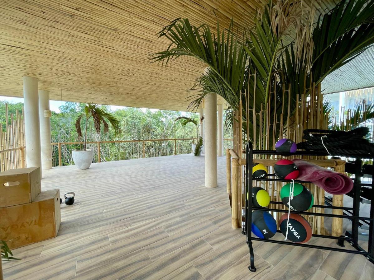 Beautiful Swim-Up Studio With Private Terrace, Pool And Jungle Gym 图卢姆 外观 照片
