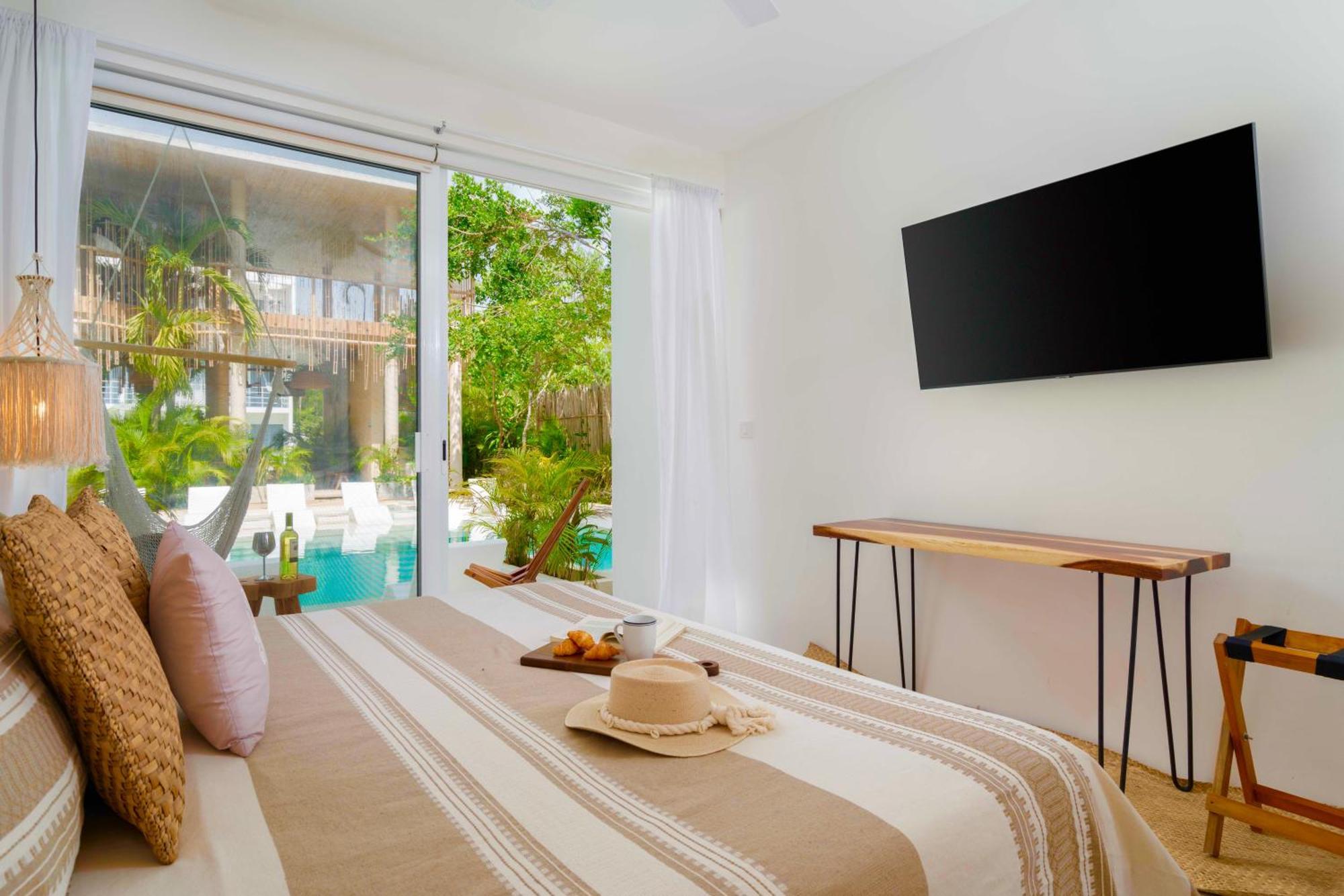 Beautiful Swim-Up Studio With Private Terrace, Pool And Jungle Gym 图卢姆 外观 照片